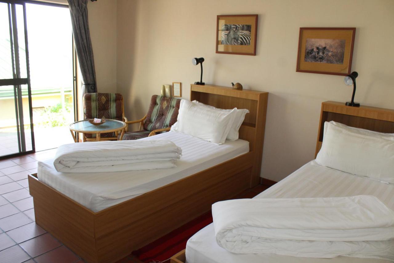 Onganga Hotel Pension Windhoek Ngoại thất bức ảnh