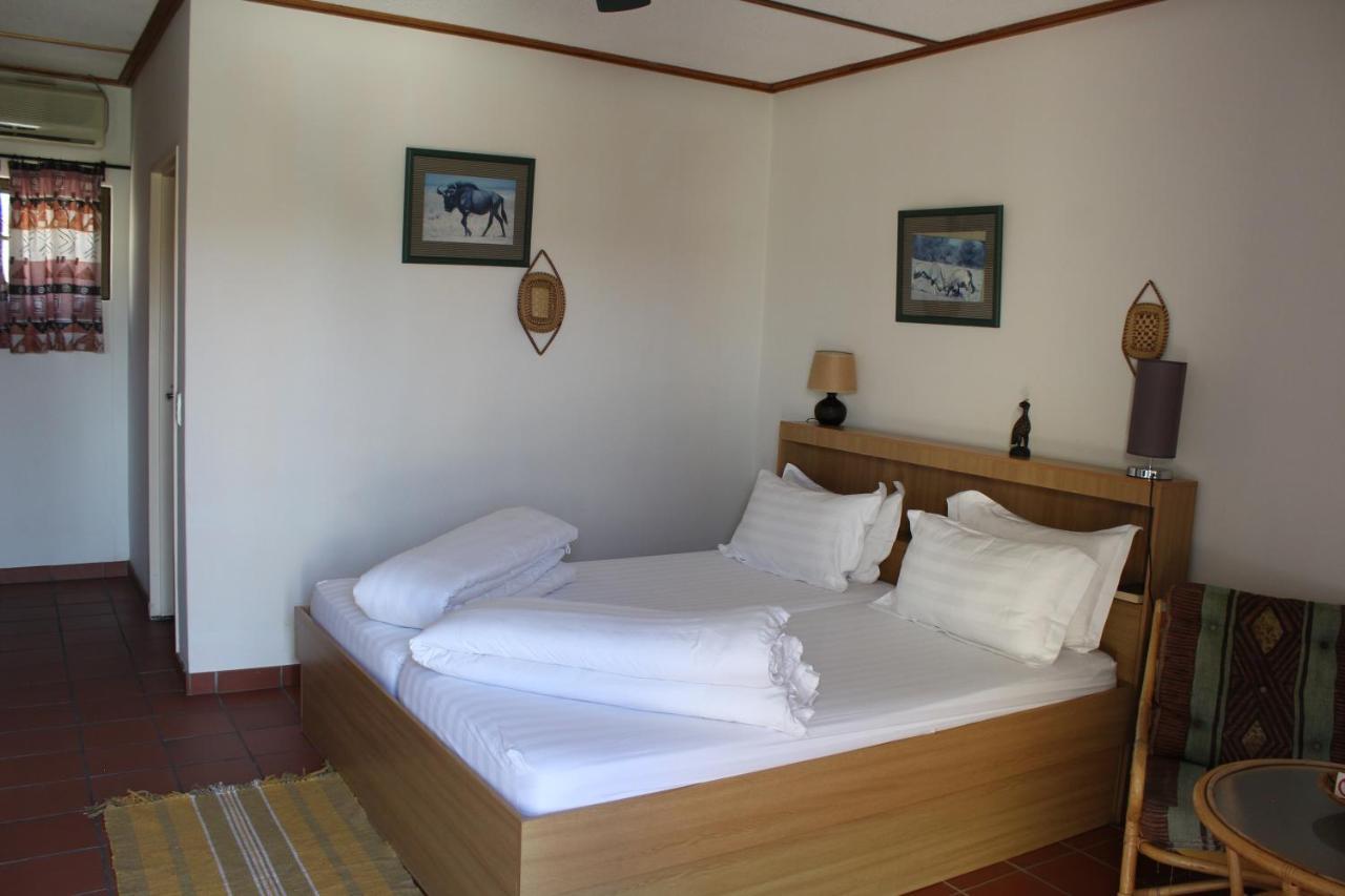 Onganga Hotel Pension Windhoek Ngoại thất bức ảnh