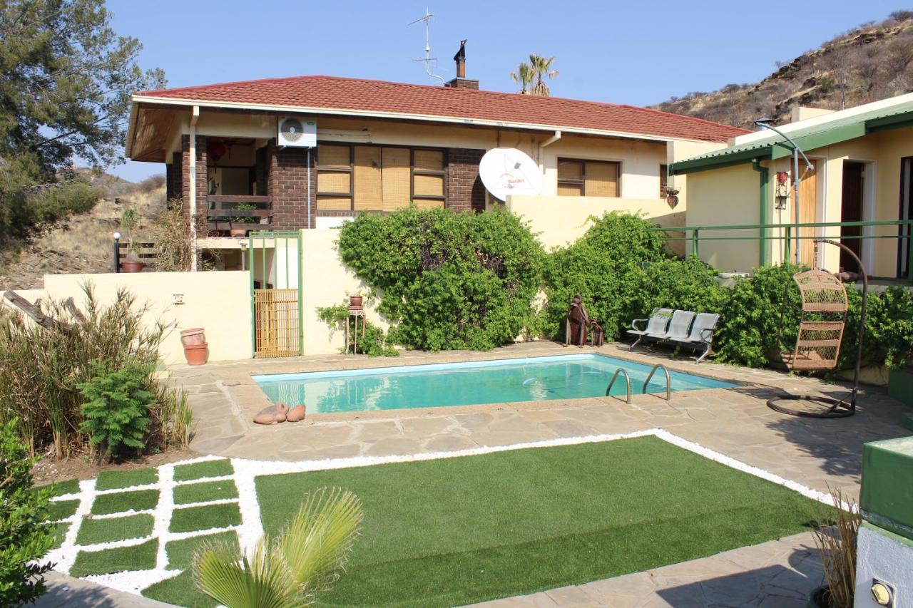 Onganga Hotel Pension Windhoek Ngoại thất bức ảnh