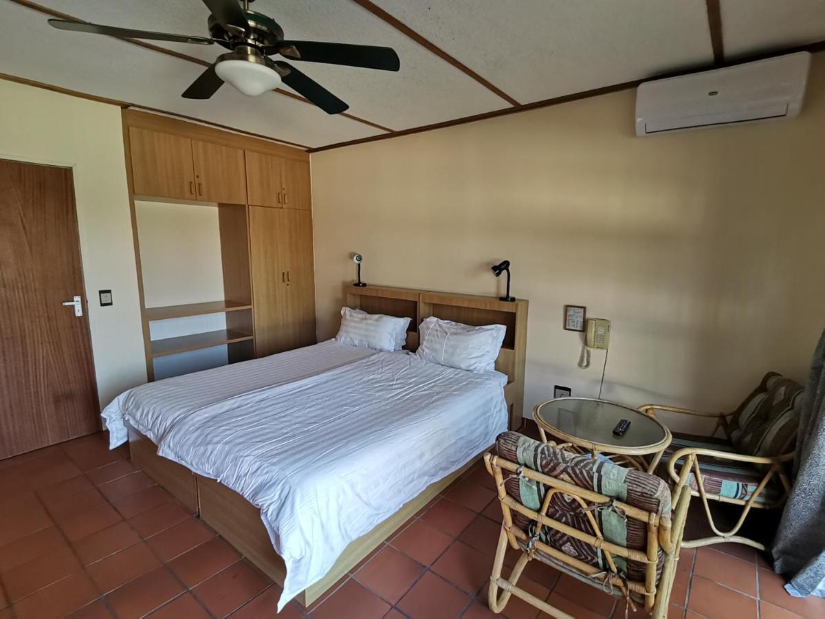 Onganga Hotel Pension Windhoek Ngoại thất bức ảnh